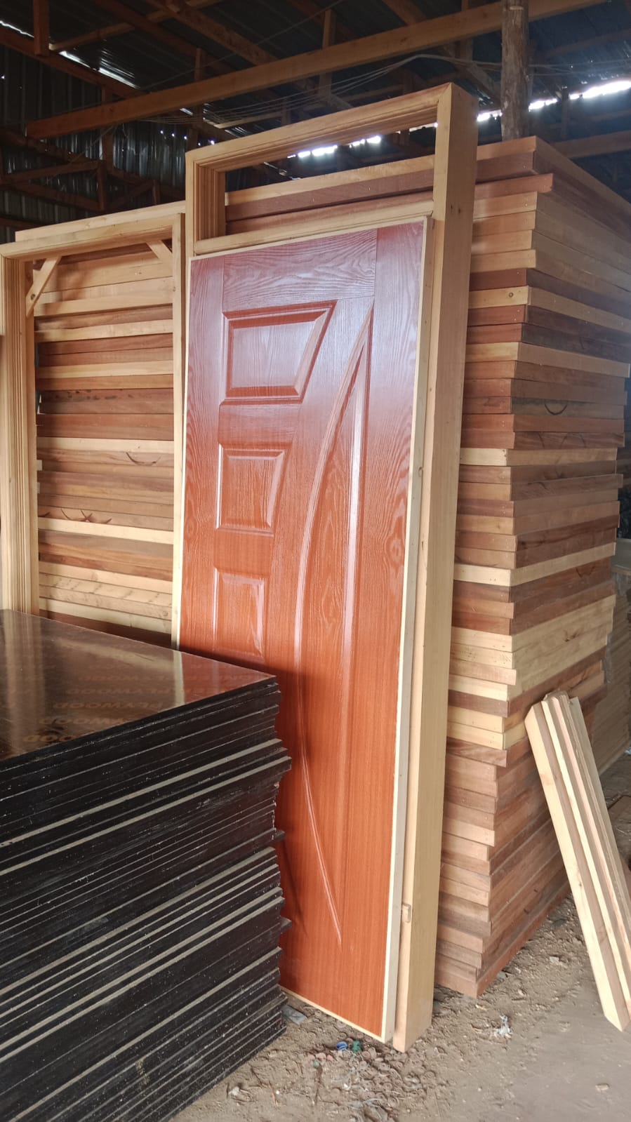 SEMI SOLID FLUSH DOORS